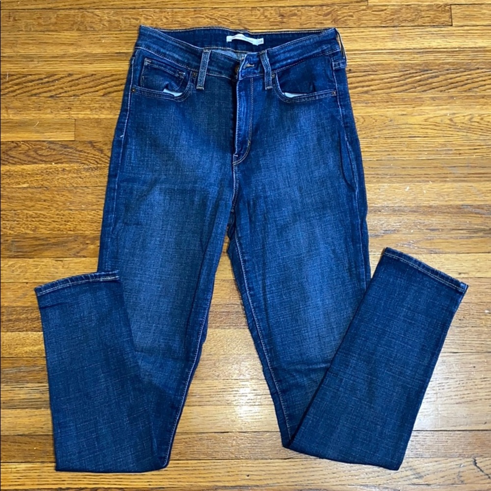 Levi’s 721 High Rise skinny jeans in size 28